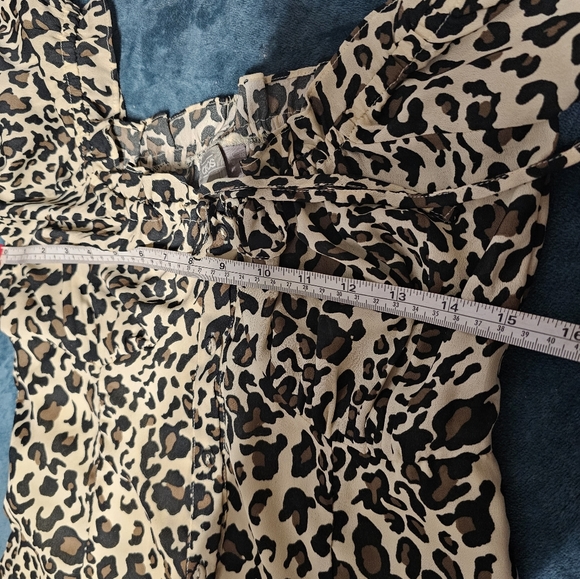 3/$25 ASOS Leopard Print Button Down Poof Sleeve Mini Dress size 6 - Picture 8 of 9